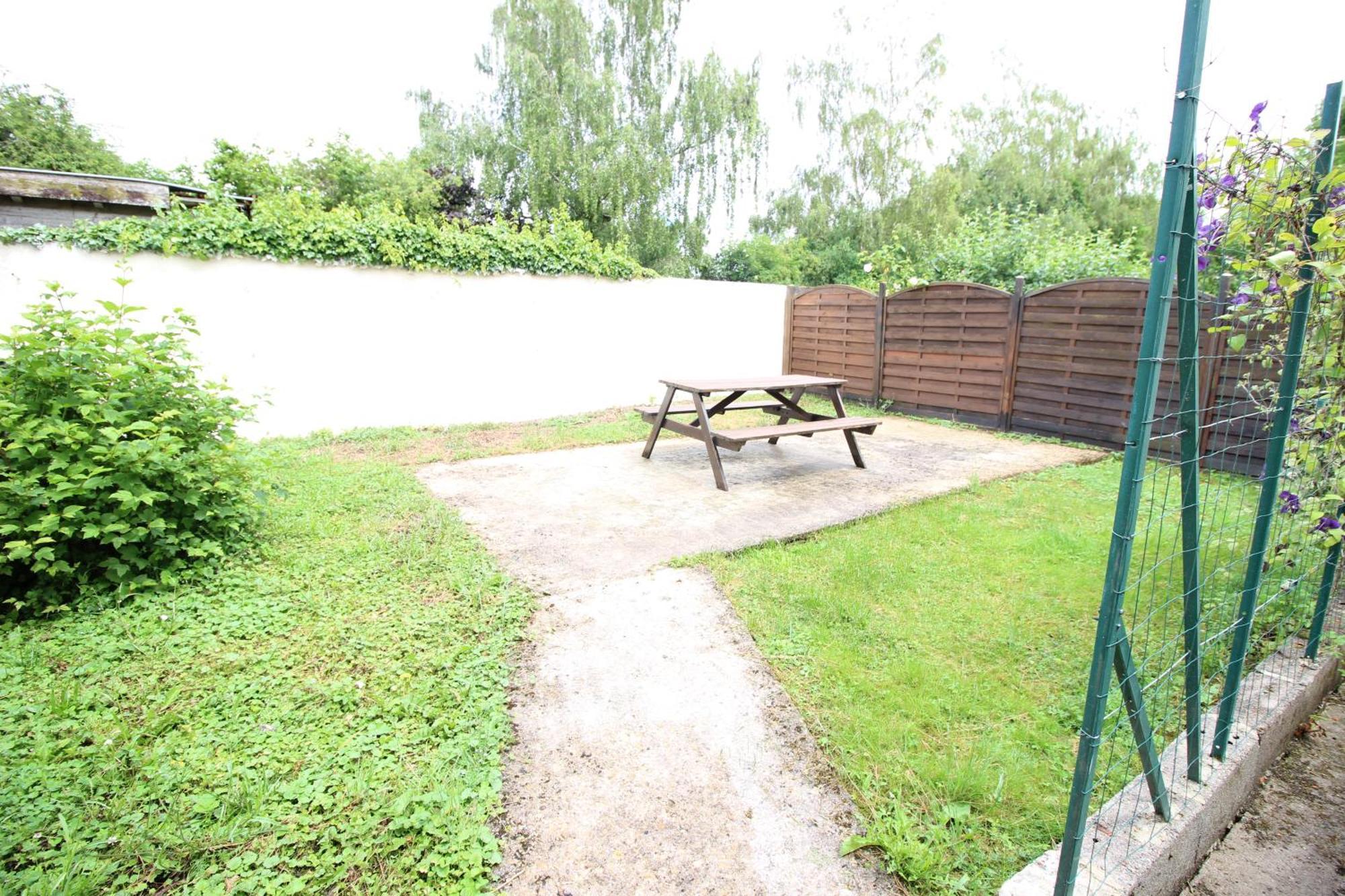 3 Chambres - Tres Grand Jardin Privee - Terrasse Privee - Garage Velo Et Moto - Parking Voiture Privee Dans La Propriete - Gere Par Presta-Zen'Services Thierville-sur-Meuse ภายนอก รูปภาพ